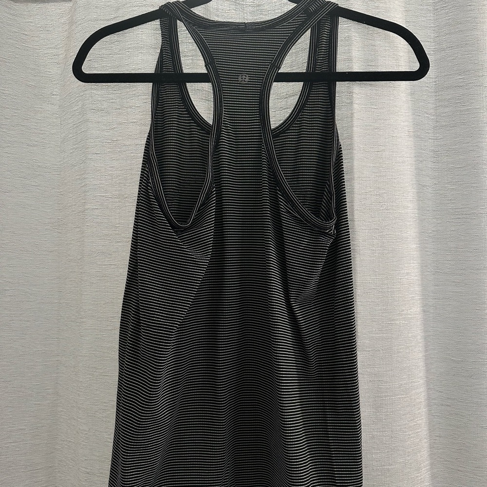 Swiftly Tech Racerback Tank Top 2.0 - Picture 2 of 4